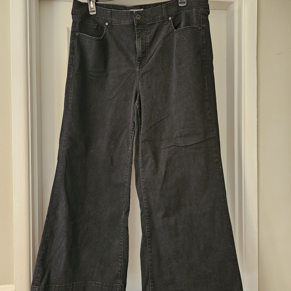 Torrid Black Flare Jeans - Picture 2 of 9